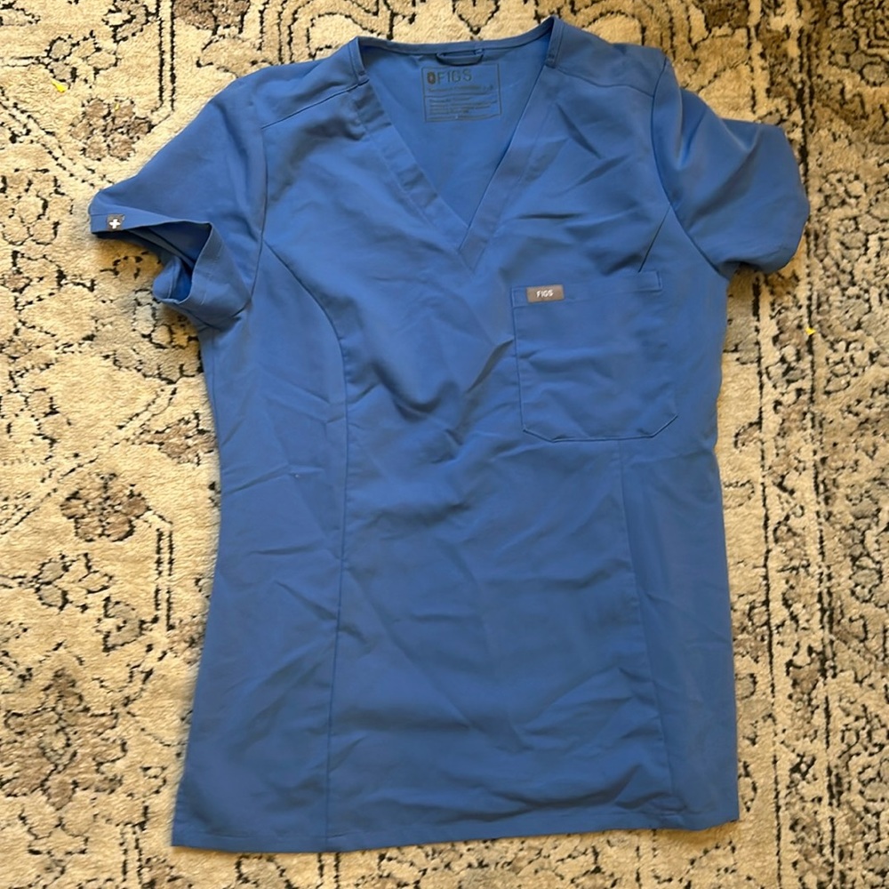 Figs top size small